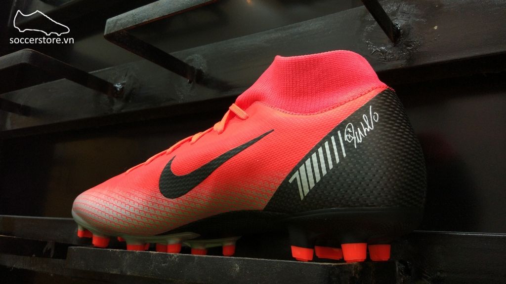 size 6 nike football cleats